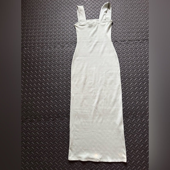 Reformation Kia Dress Celadon - Size S - Picture 12 of 12